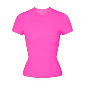 Skims Fits Everybody Tee - Like New